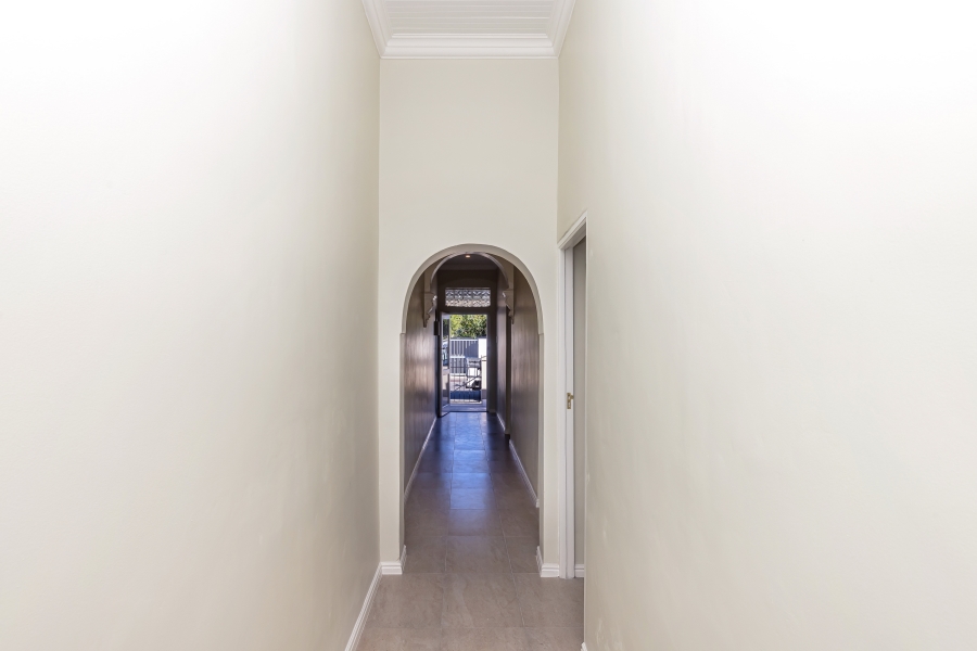 4 Bedroom Property for Sale in Observatory Western Cape